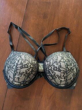 Victoria’s Secret Sexy Push-Up Front Clasp Black Lace Bra 36C